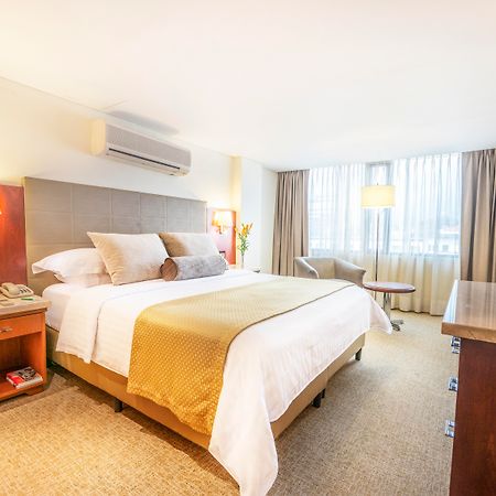 Bogota Plaza Hotel Екстер'єр фото A room at the hotel