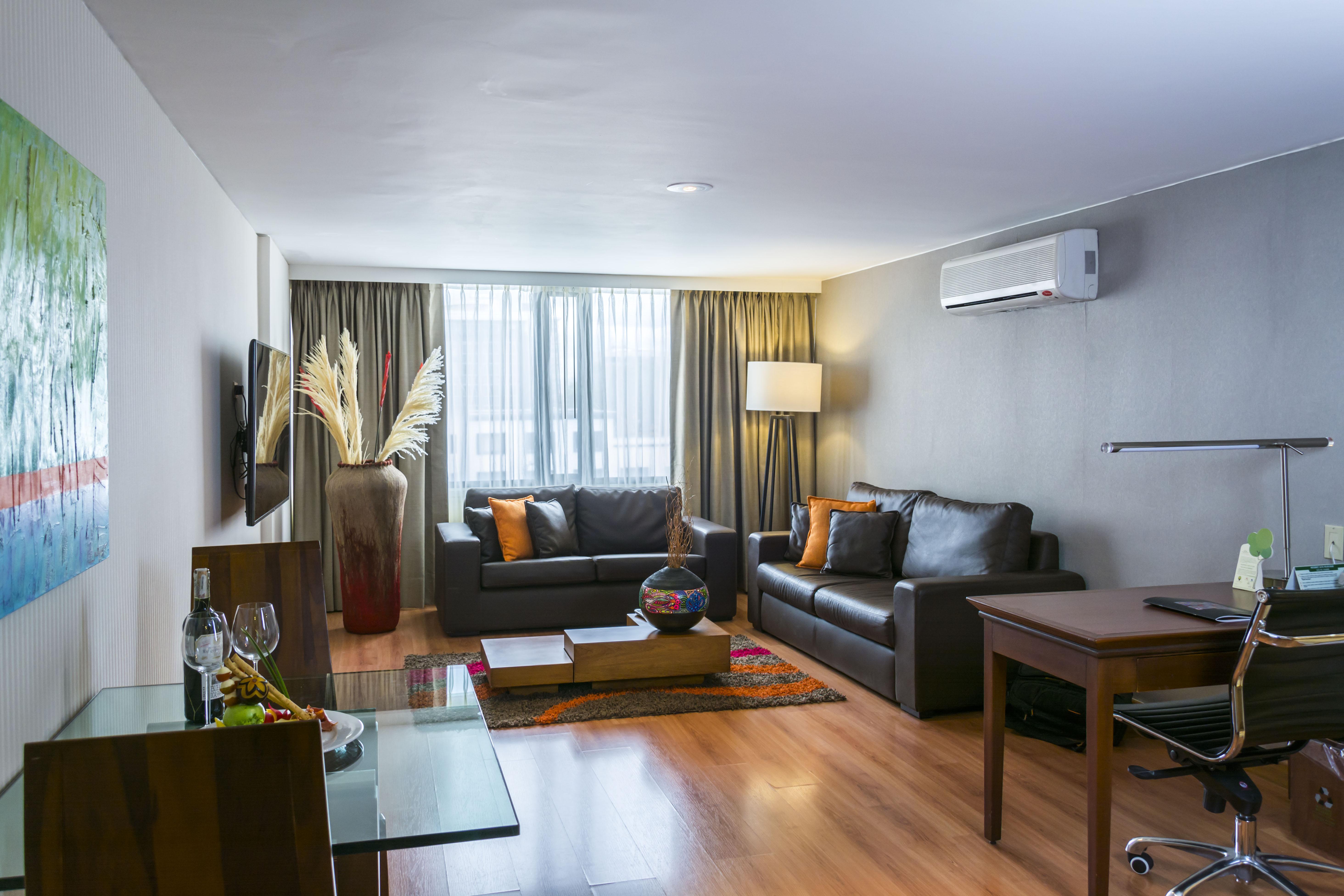 Bogota Plaza Hotel Екстер'єр фото Living room