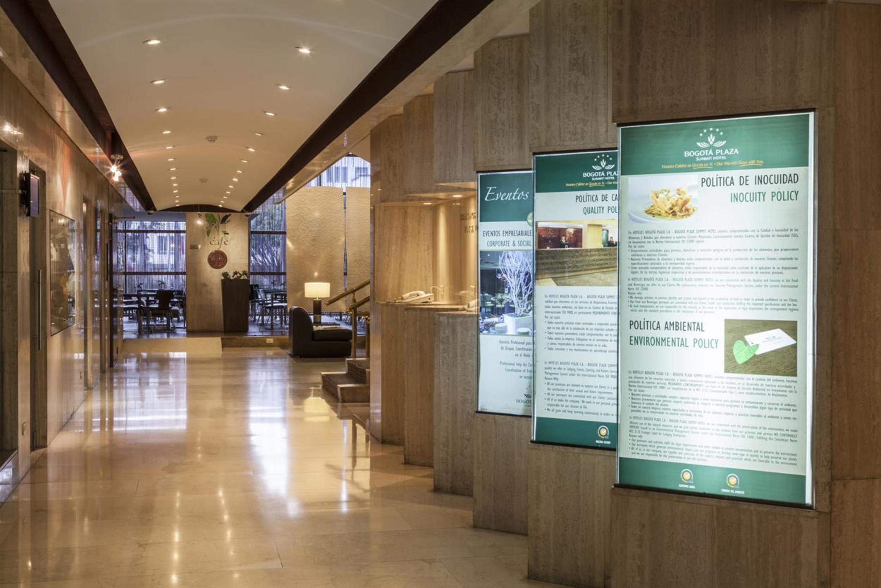 Bogota Plaza Hotel Інтер'єр фото The lobby of the hotel