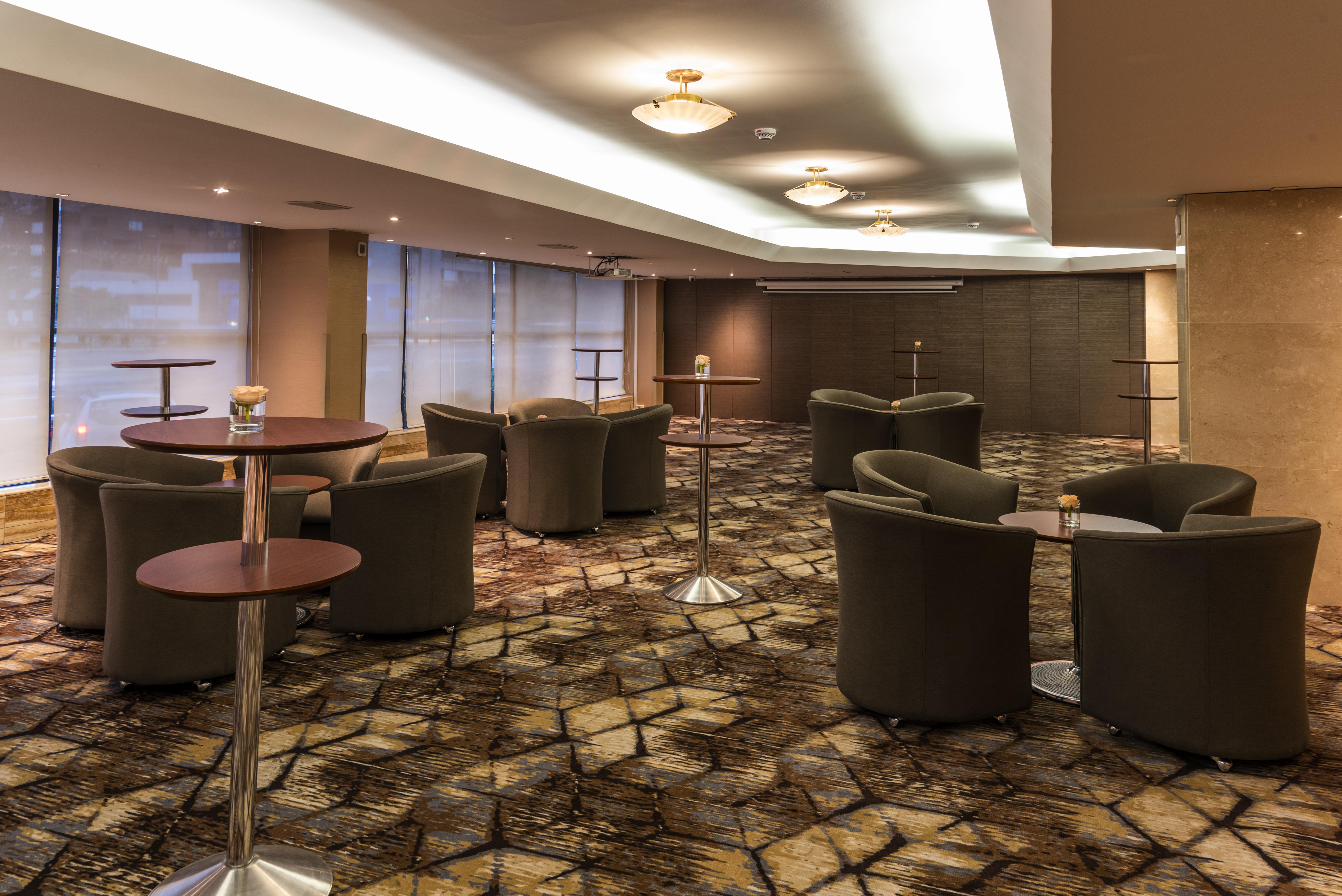 Bogota Plaza Hotel Екстер'єр фото The lounge at the airport