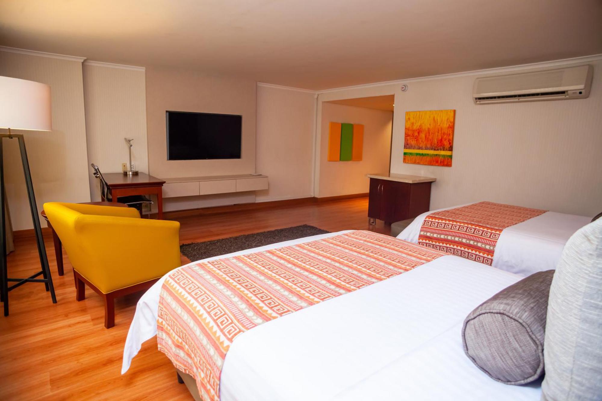 Bogota Plaza Hotel Екстер'єр фото A room at the hotel