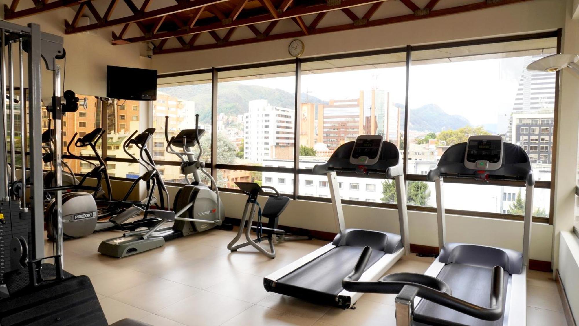 Bogota Plaza Hotel Екстер'єр фото A gym in Bogotá, Colombia