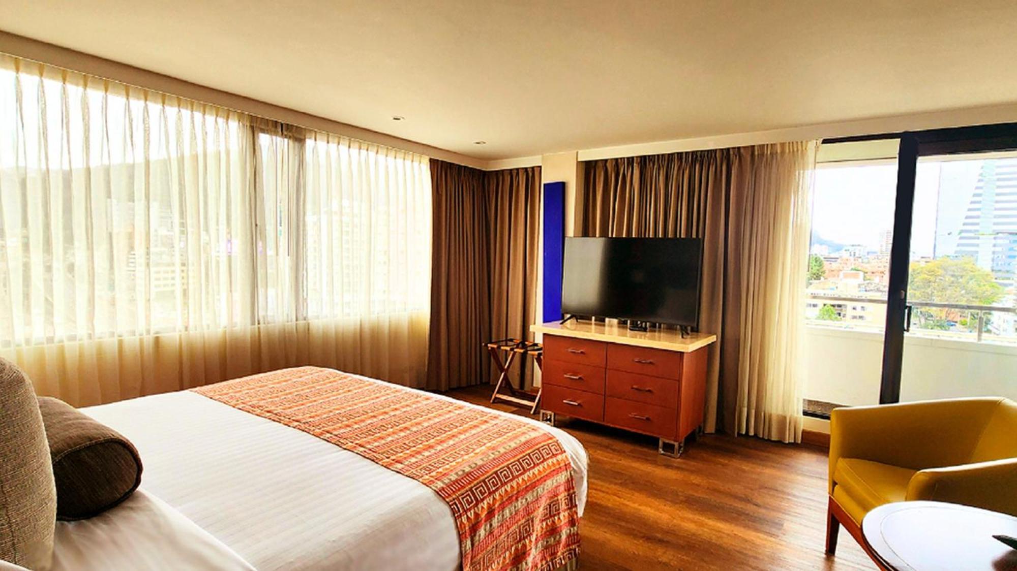 Bogota Plaza Hotel Екстер'єр фото A bedroom at the hotel