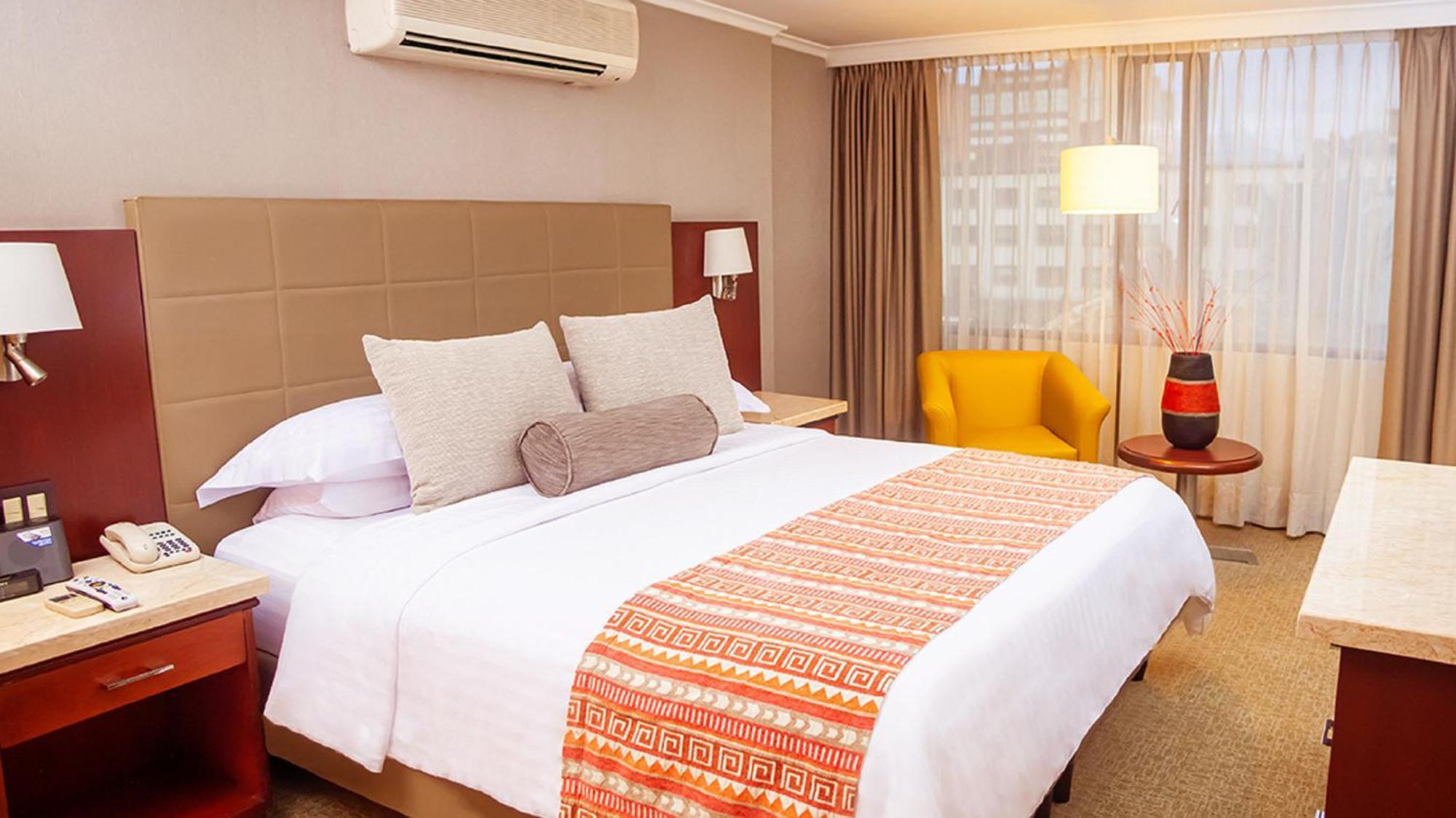 Bogota Plaza Hotel Екстер'єр фото A room at the hotel